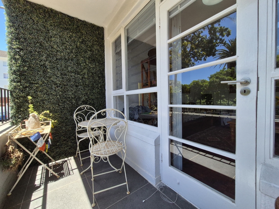 2 Bedroom Property for Sale in Wynberg Upper Western Cape